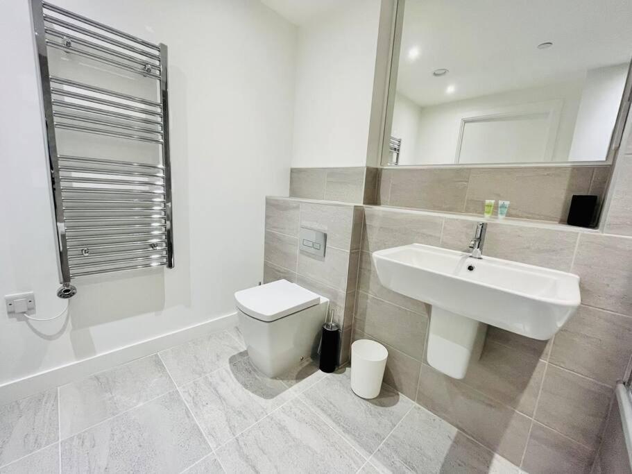 Lovely 1 Bed In Old Trafford Apartment Manchester